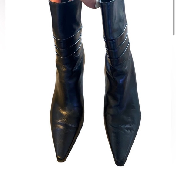 Stuart Weitzman stiletto boot, 7.5 - Picture 3 of 13